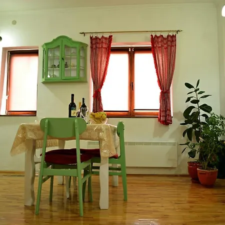 Dunja Apartamento *